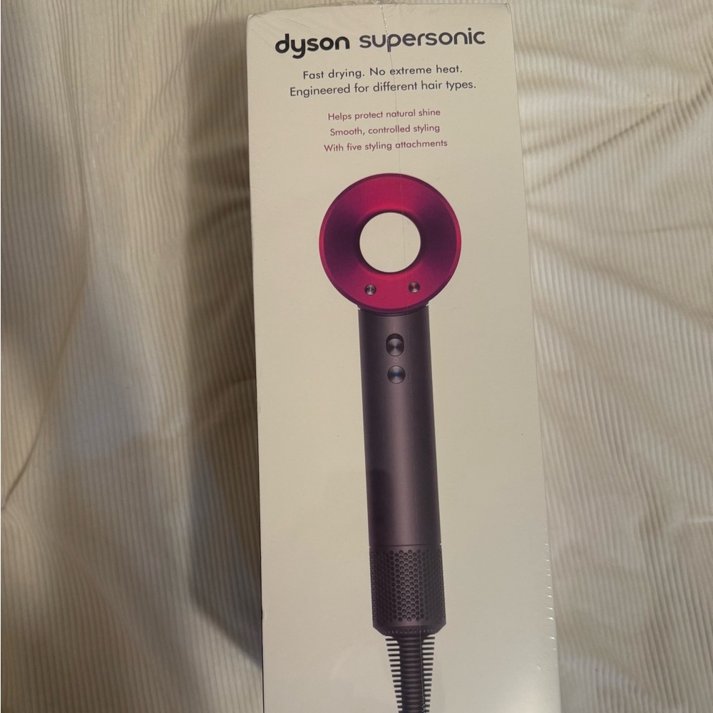 Dyson Supersonic Hair Dryer in Fuchsia and Gray